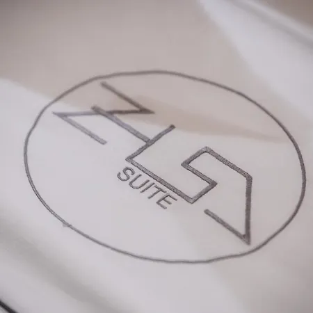 Zisa Suite-2